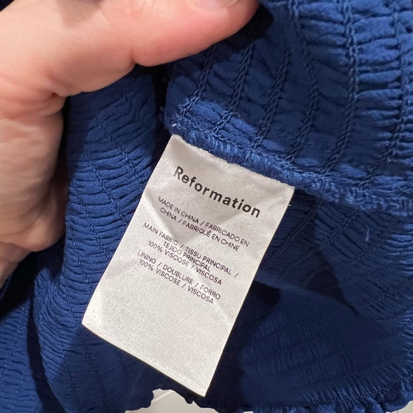 🌷NWT Reformation blue pinto smocked top - Picture 9 of 9